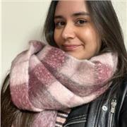 Estudiante universitaria de Educación Infantil (segundo año). Experiencia en la etapa infantil (3-5 años). Refuerzo en tareas